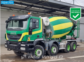 Concrete mixer truck IVECO Trakker