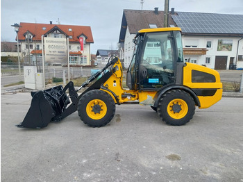 Wheel loader JCB