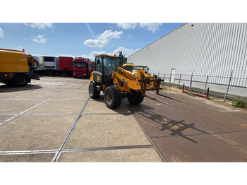 Wheel loader JCB