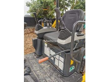 Mini excavator KOMATSU PC18 -2 mini track excavator extendable undercarriage: picture 4