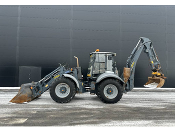 Backhoe loader