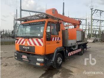Truck with aerial platform MAN L2000 2003 wumag WT170 on 4x2: picture 1