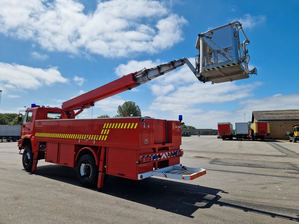 Truck with aerial platform, Fire truck MAN LE280B 4x4 Hebebühne 24 m / Feuerwehr / Skylift: picture 4