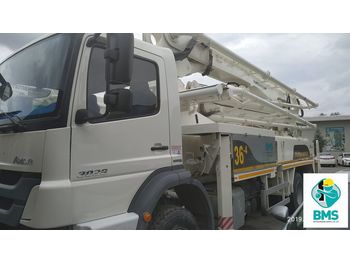 Concrete pump truck MERCEDES-BENZ 3029: picture 1