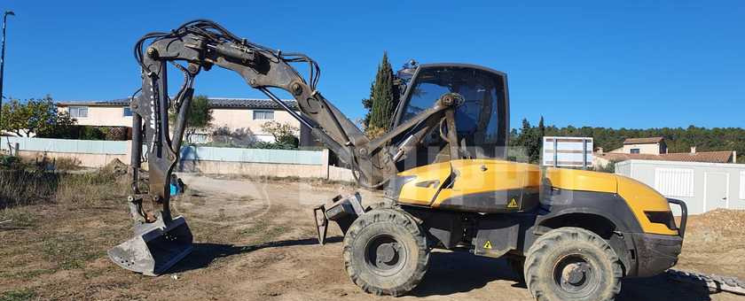 Mecalac 12MTX Wheeled Excavator - Wheel excavator: picture 4