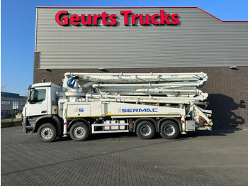 Concrete pump truck MERCEDES-BENZ Arocs 4451