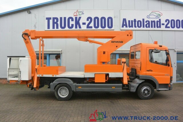 Truck with aerial platform Mercedes-Benz Atego 815 Ruthmann T170 17m seitl. Auslage 12m: picture 12