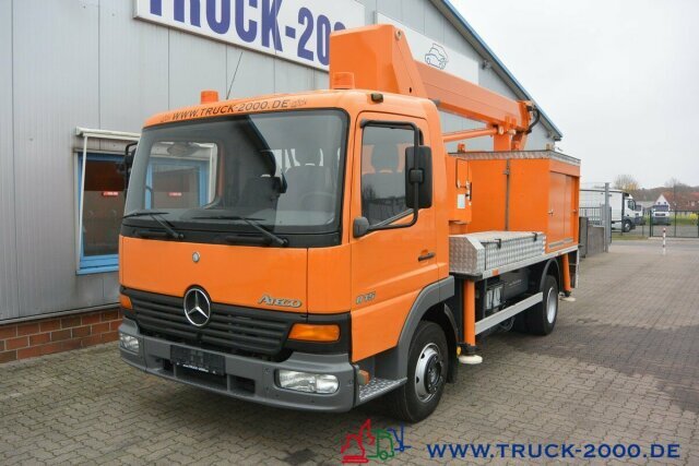 Truck with aerial platform Mercedes-Benz Atego 815 Wumag WT170 17 m seitl. Auslage 11.3 m: picture 9