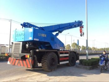 KATO KR300 - Mobile crane