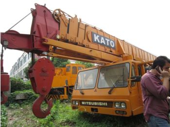 KATO KTA NK500E on chassis NK500E - Mobile crane