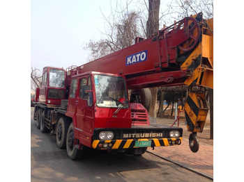 KATO NK300E - Mobile crane