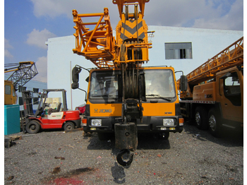 XCMG QY70K - Mobile crane