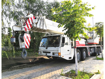 Mobile crane ZOOMLION QY70V