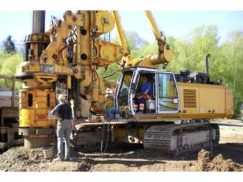 Bauer BG 36 on BS 100  - Pile driver