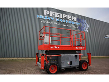 Scissor lift SKYJACK