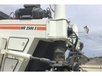 Wirtgen WR2500S - Soil stabilizer