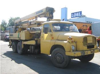 Concrete pump truck TATRA 148 mit SCHWING Betonpumpe: picture 1