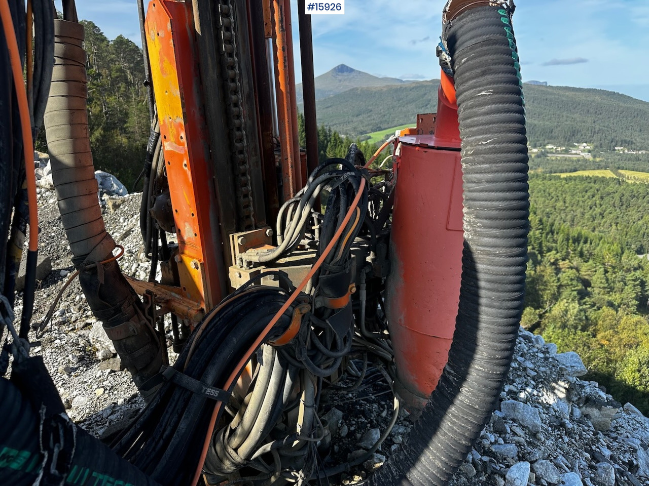 Drilling machine Tamrock CHA 660: picture 21