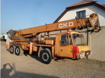 Mobile crane Tatra T815: picture 1