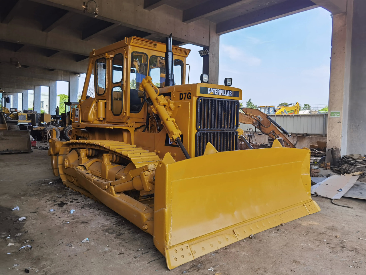 Bulldozer Used Caterpillar CAT D7G Japan made used Caterpillar Bulldozer CAT D5G D5H D5K D5M Dozers for sale: picture 2
