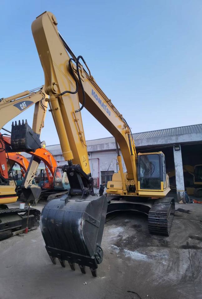 New Crawler excavator Used Komatsu PC220-8: picture 7