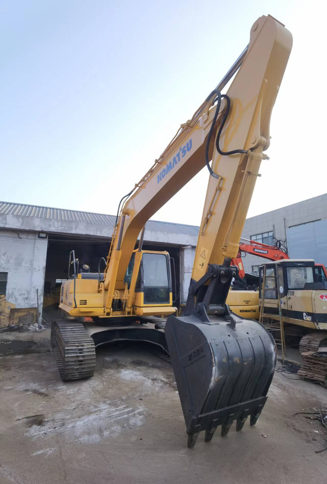 New Crawler excavator Used Komatsu PC220-8: picture 6
