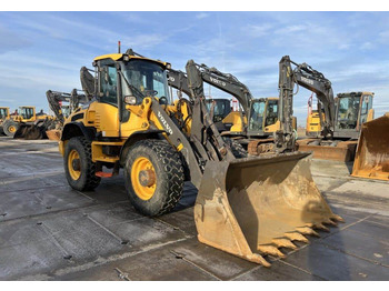 Wheel loader VOLVO