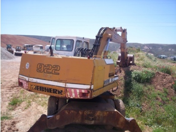 LIEBHERR A922 - Wheel excavator