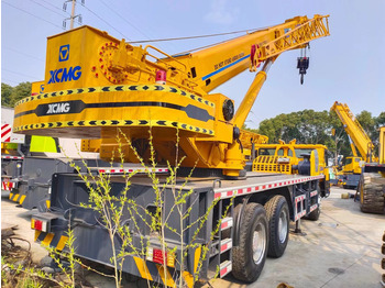 Mobile crane XCMG