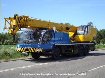 Mobile crane Zoomlion QY30: picture 1
