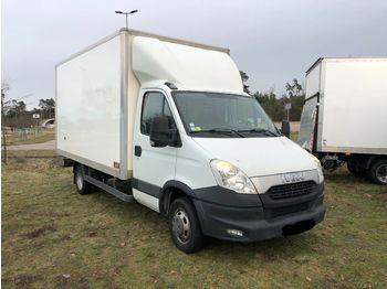 Closed box van Iveco 35C15