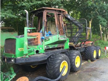 JOHN DEERE John Deere 810 D - Forwarder