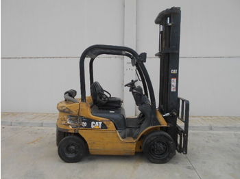 4-wheel front forklift CATERPILLAR DP20N