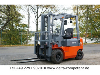 Diesel forklift 1500 kg CPCD15 - Seitenschieber: picture 1