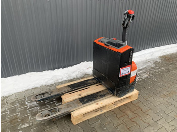 Pallet truck BT