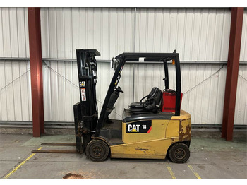 Electric forklift CATERPILLAR EP