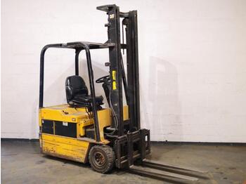Electric forklift Caterpillar F30: picture 1