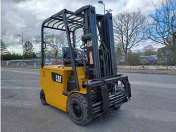 Caterpillar EP25K - electric forklift