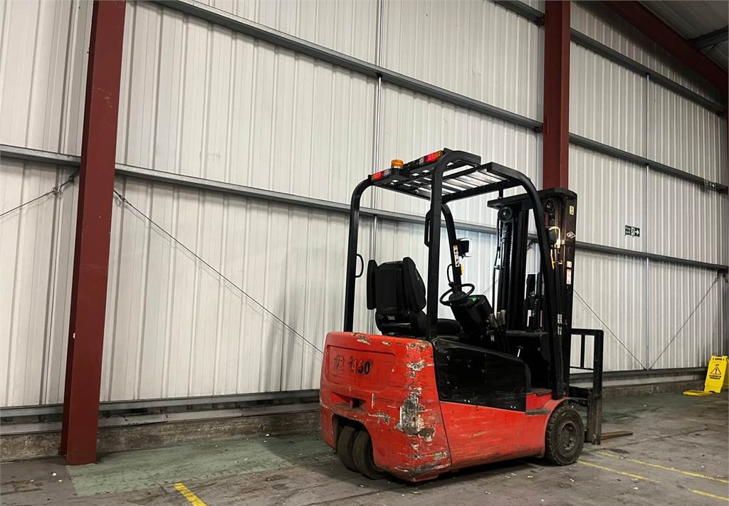 Electric forklift Hangcha CPCD18J: picture 6
