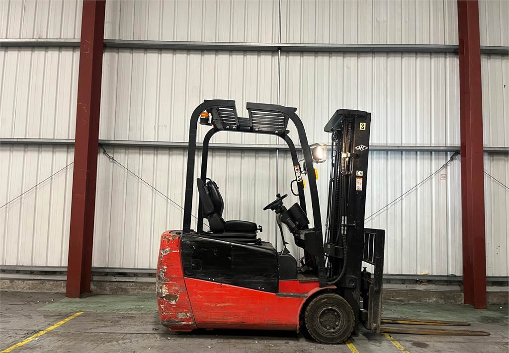 Electric forklift Hangcha CPCD18J: picture 5