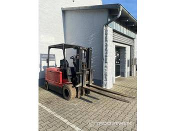 Forklift Hyster J3.00XM: picture 1