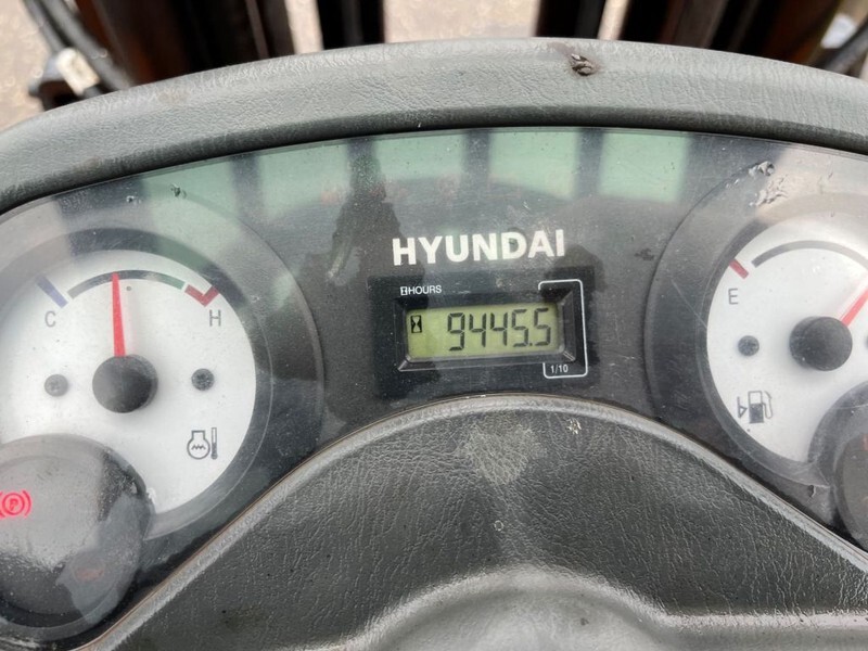 Diesel forklift Hyundai 30D-7E: picture 15
