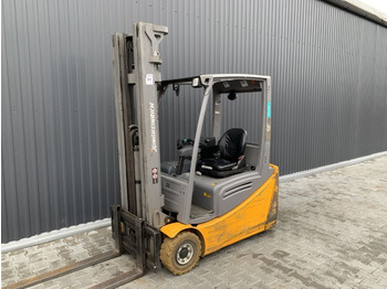 Electric forklift JUNGHEINRICH EFG