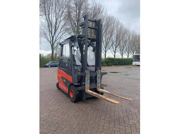 Electric forklift Linde E25: picture 1