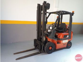 Forklift NISSAN P01 A 15: picture 1