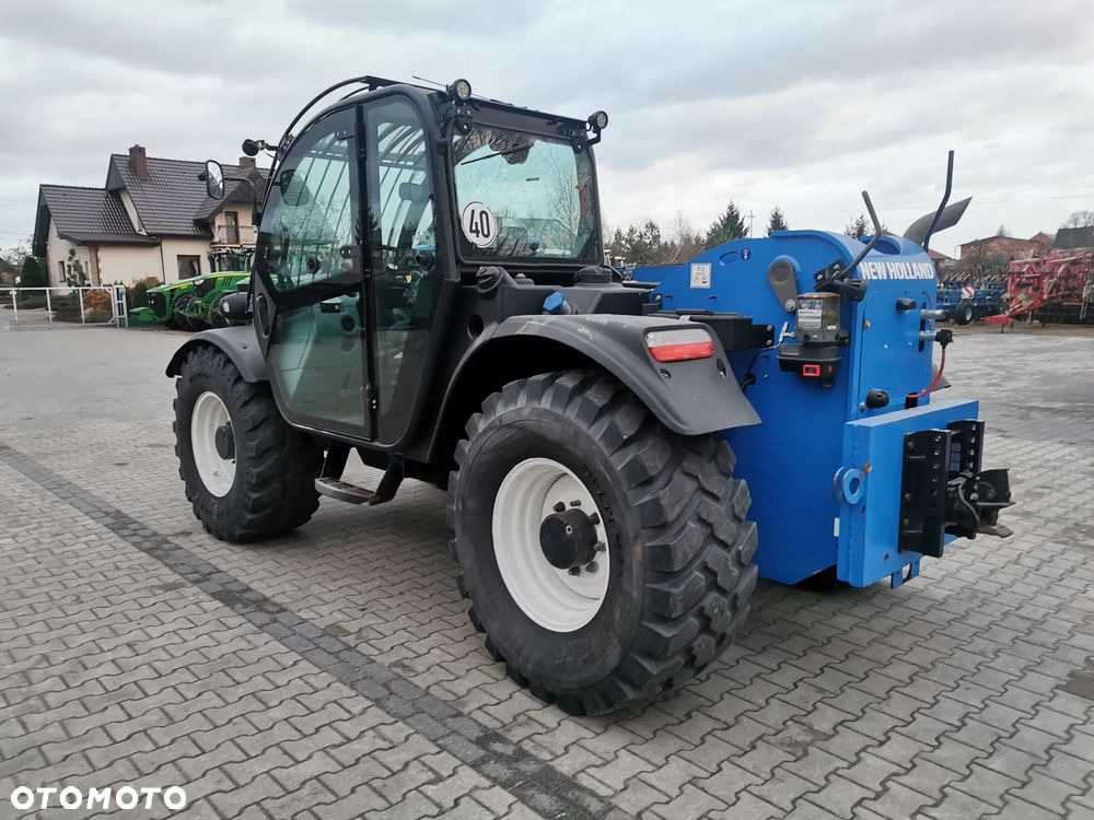 Telescopic handler New Holland LM7.42: picture 6