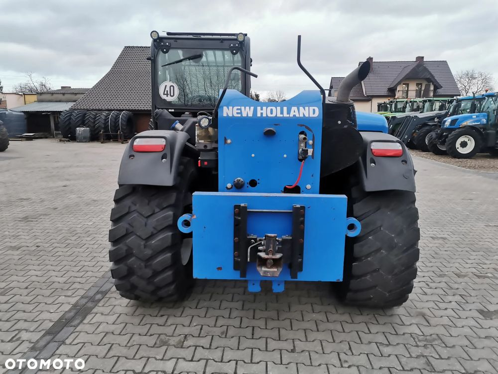 Telescopic handler New Holland LM7.42: picture 5