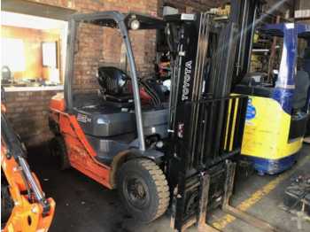 Forklift Toyota 52-8FDF25: picture 1