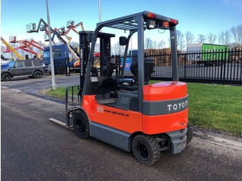 Electric forklift Toyota 7FBMF25: picture 5