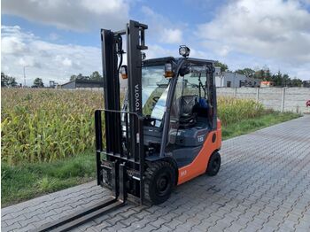 LPG forklift Toyota 8FG15F: picture 1